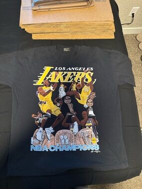 Los Angeles Lakers NBA Champions Black Graphic T‑Shirt